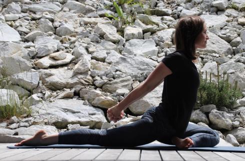 4 Yoga Taube Stretching