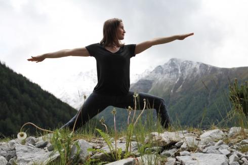 6 Krieger Yoga Mountains Warrior