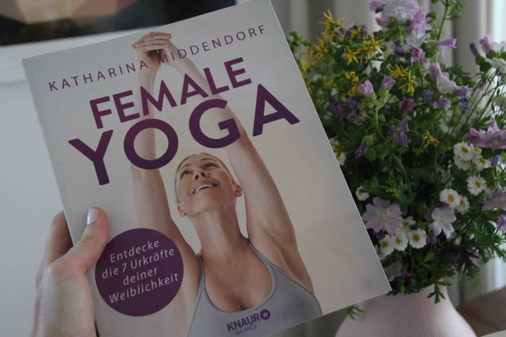 Yogabuch für Frauen Weiblichkeit 